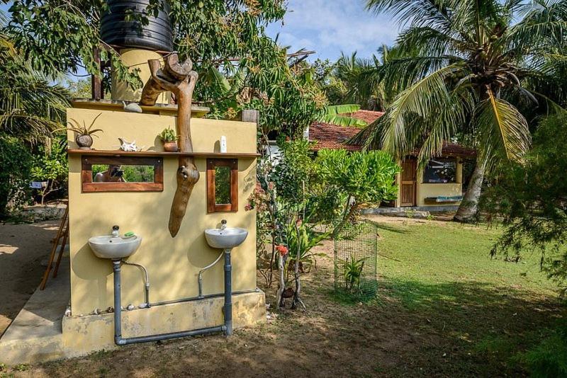 Kite House Cafe Bed & Breakfast Kalpitiya Exterior photo